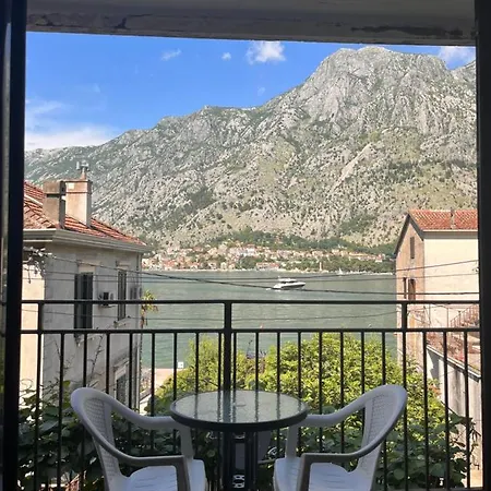 קוטור Apartment With Sea View מראה חיצוני תמונה
